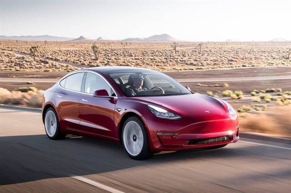 特斯拉卷死燃油车!欧洲丹麦Model 3降价3万 已和大众高尔夫平价